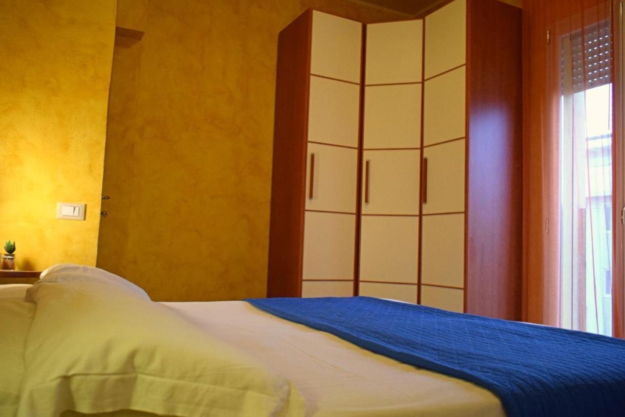 Hotel Donau Rimini Buitenkant foto